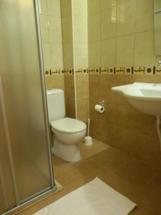 Maviev Otel Çeşme Cameră foto